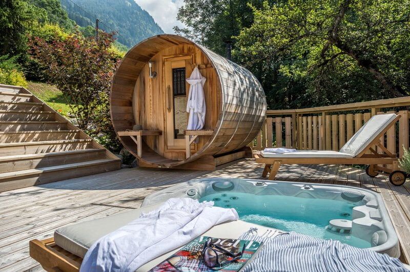 Outdoor Cedar Barrel Saunas - Image 10
