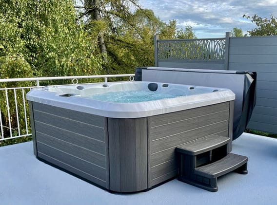 Maple Spas Mount Robson M-620 - Image 4