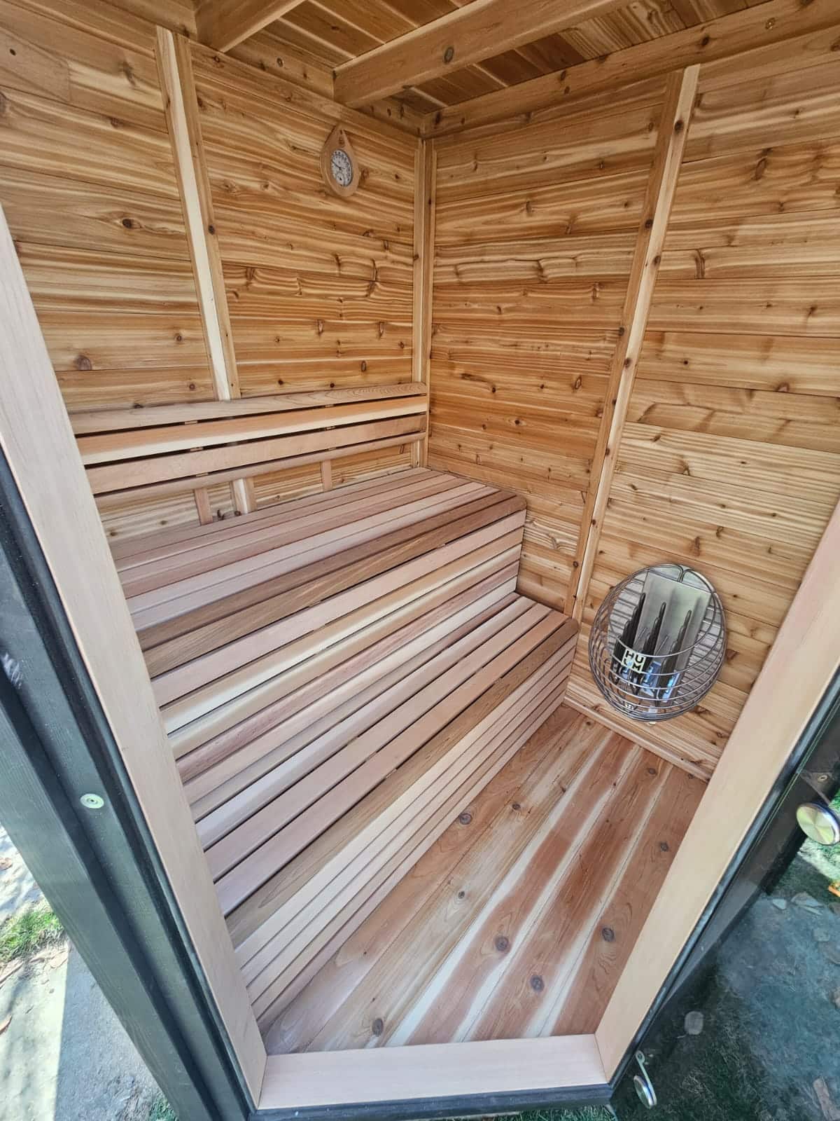 Trinity Pure Cube Sauna - Knotty Red Cedar - Image 9